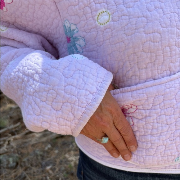 Handmade-Floral Quilted Women's Jacket - Picture 4 of 11